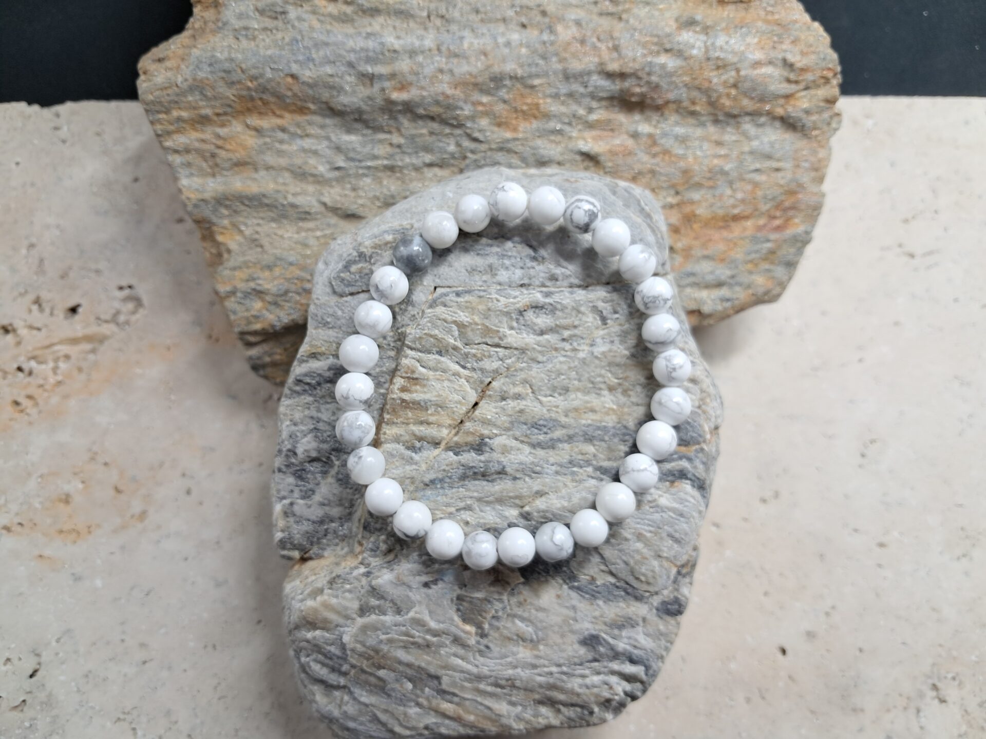 Bracelet howlite perles 6mm