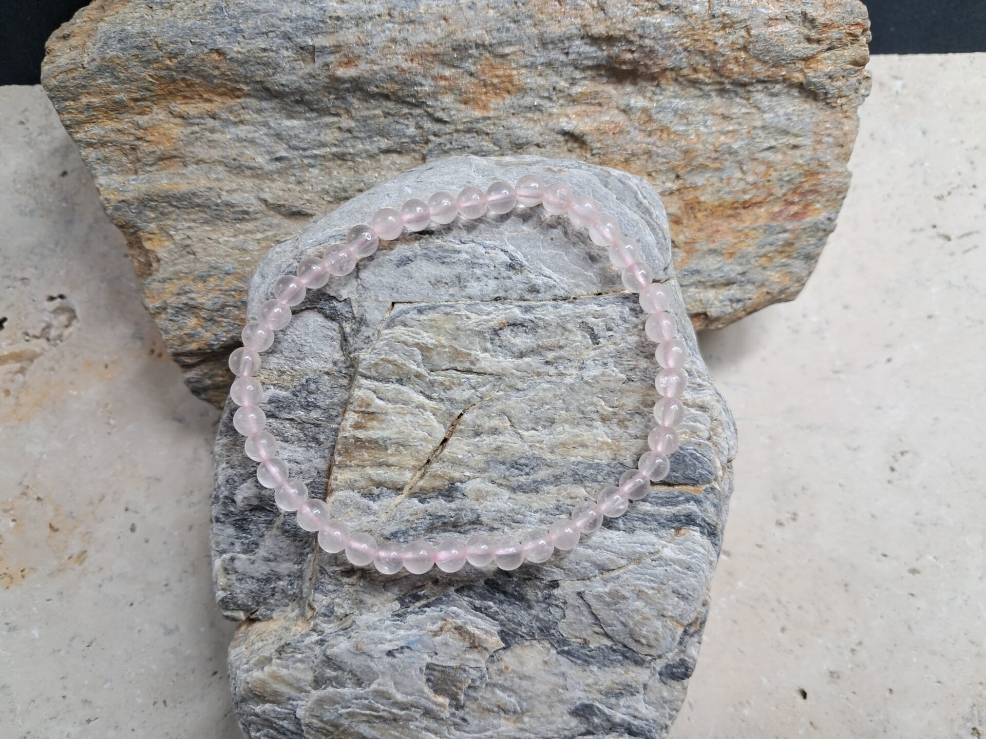 Bracelet quartz rose perles 4mm