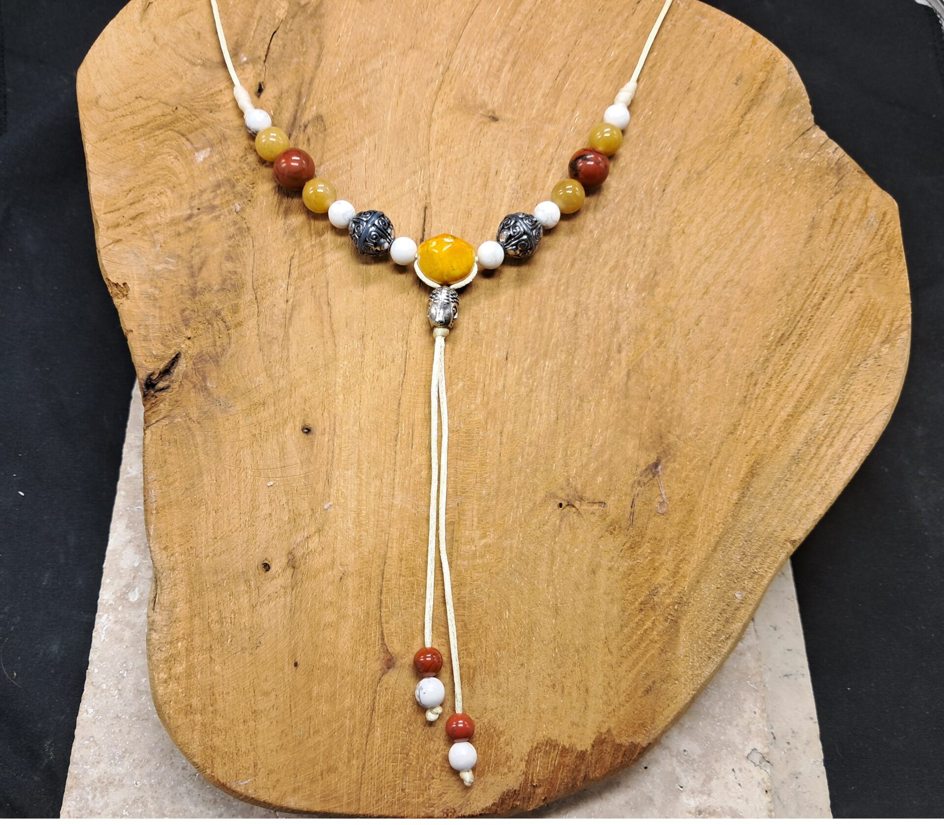 Collier jade jaune-jaspe rouge-howlite 6-8-10mm