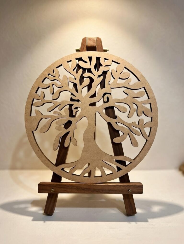 Plaque de rechargement Arbre de vie – Bois sculpté symbole de renaissance, confiance et énergie. Magasin d'encens